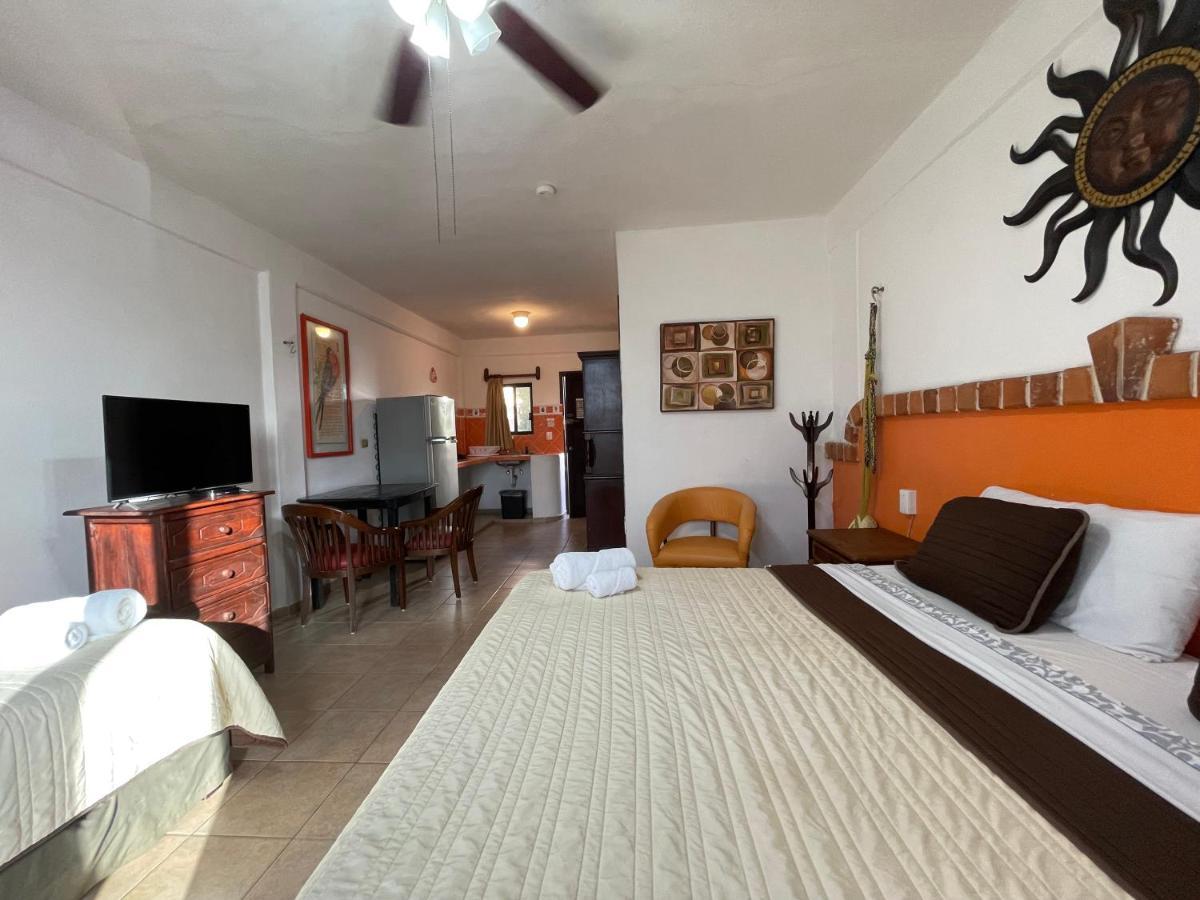 Suites Fenicia (Adults Only) Playa del Carmen Extérieur photo