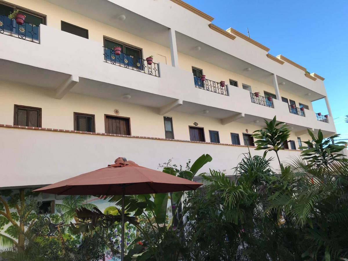 Suites Fenicia (Adults Only) Playa del Carmen Extérieur photo