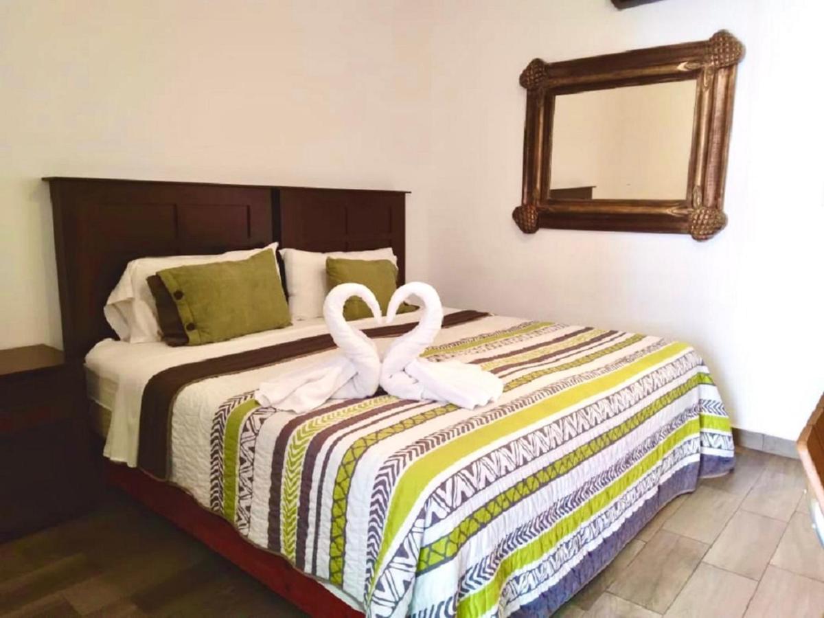Suites Fenicia (Adults Only) Playa del Carmen Extérieur photo