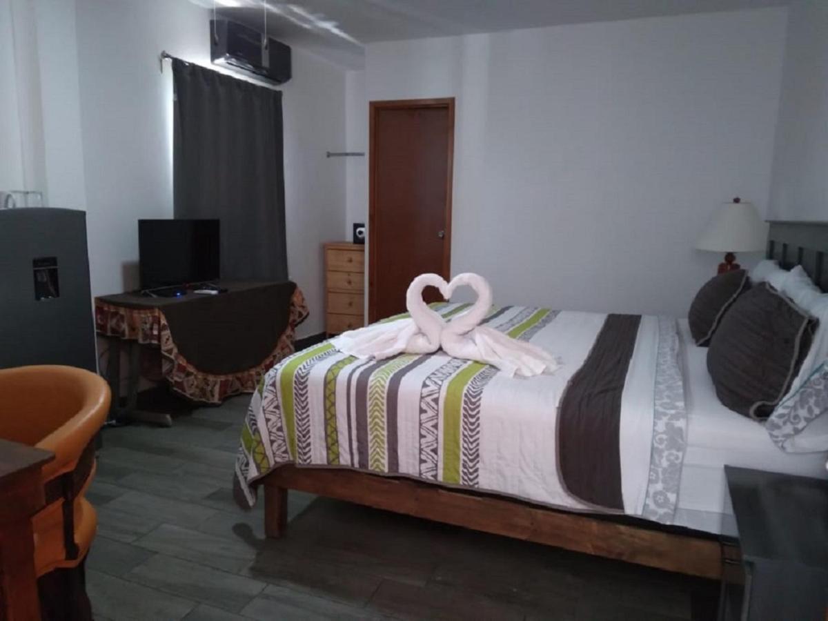 Suites Fenicia (Adults Only) Playa del Carmen Extérieur photo