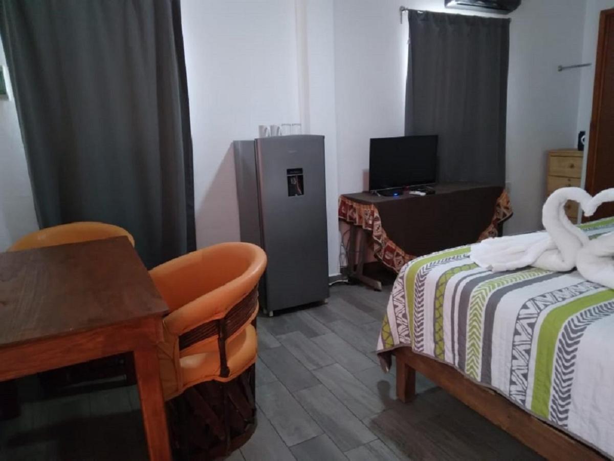 Suites Fenicia (Adults Only) Playa del Carmen Extérieur photo