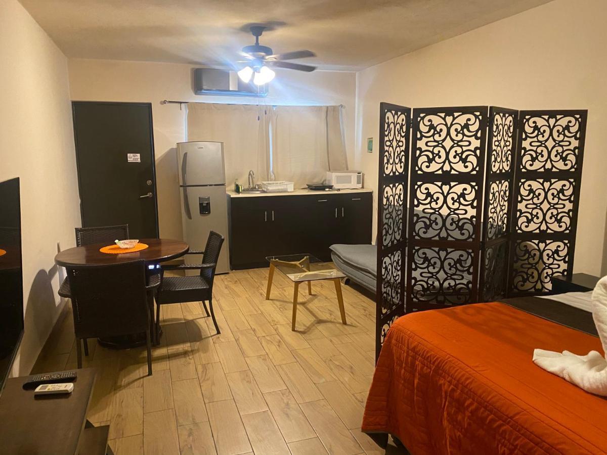 Suites Fenicia (Adults Only) Playa del Carmen Extérieur photo