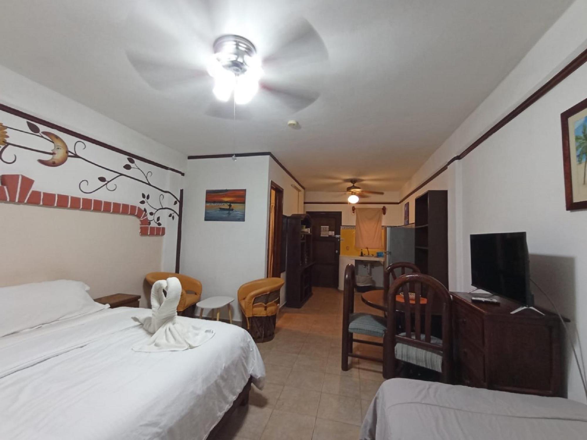 Suites Fenicia (Adults Only) Playa del Carmen Extérieur photo