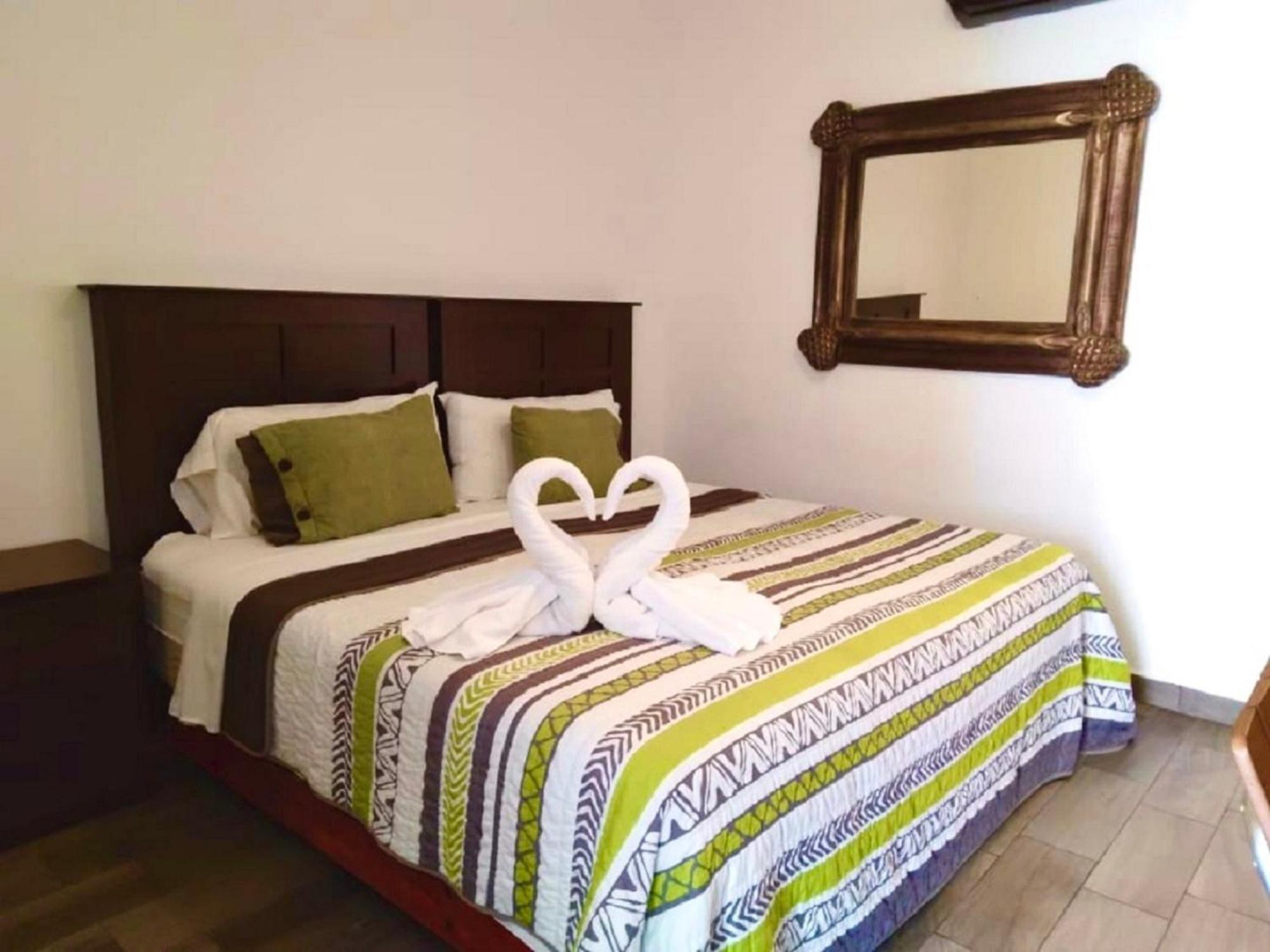 Suites Fenicia (Adults Only) Playa del Carmen Extérieur photo
